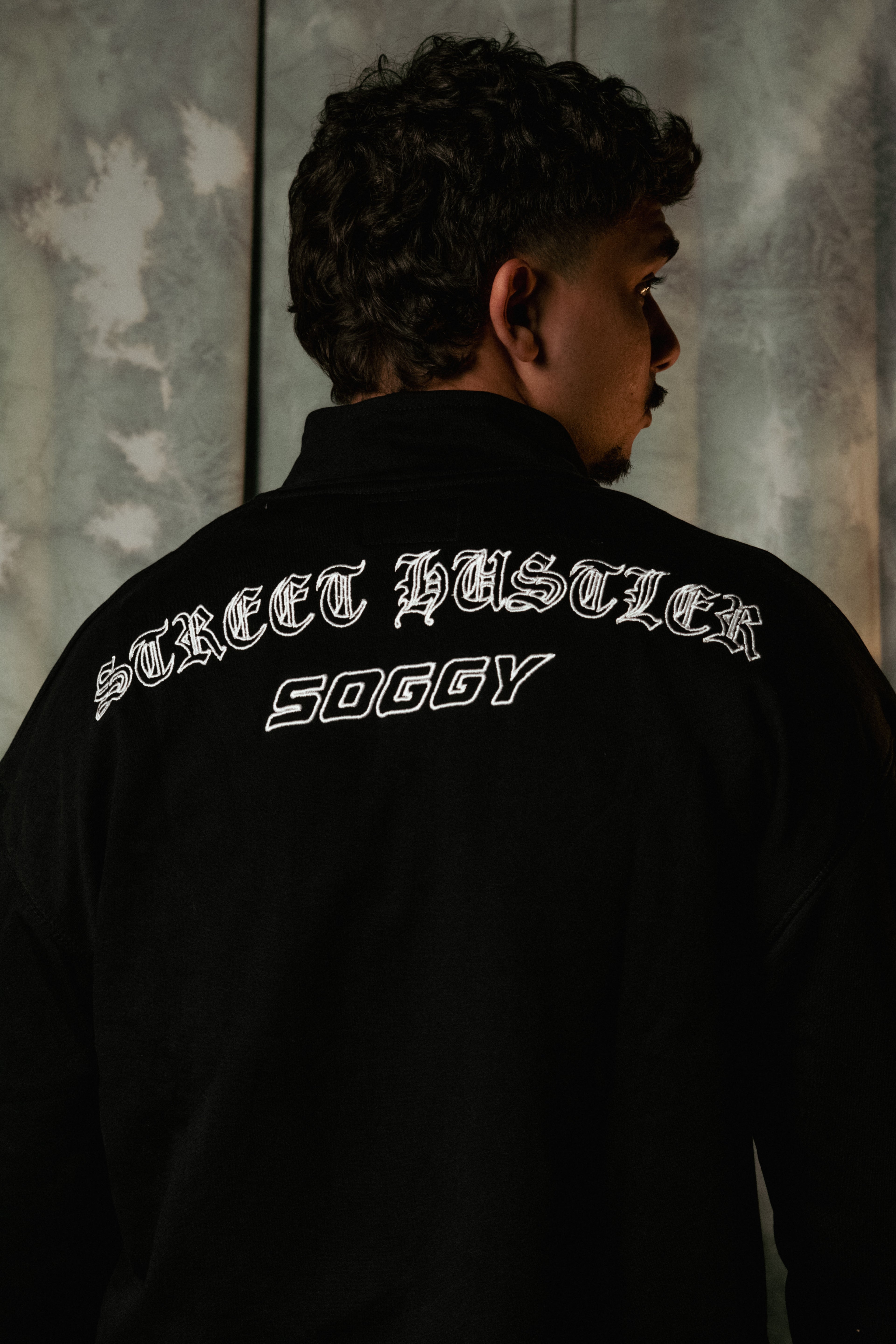 Black 1/4 zipper