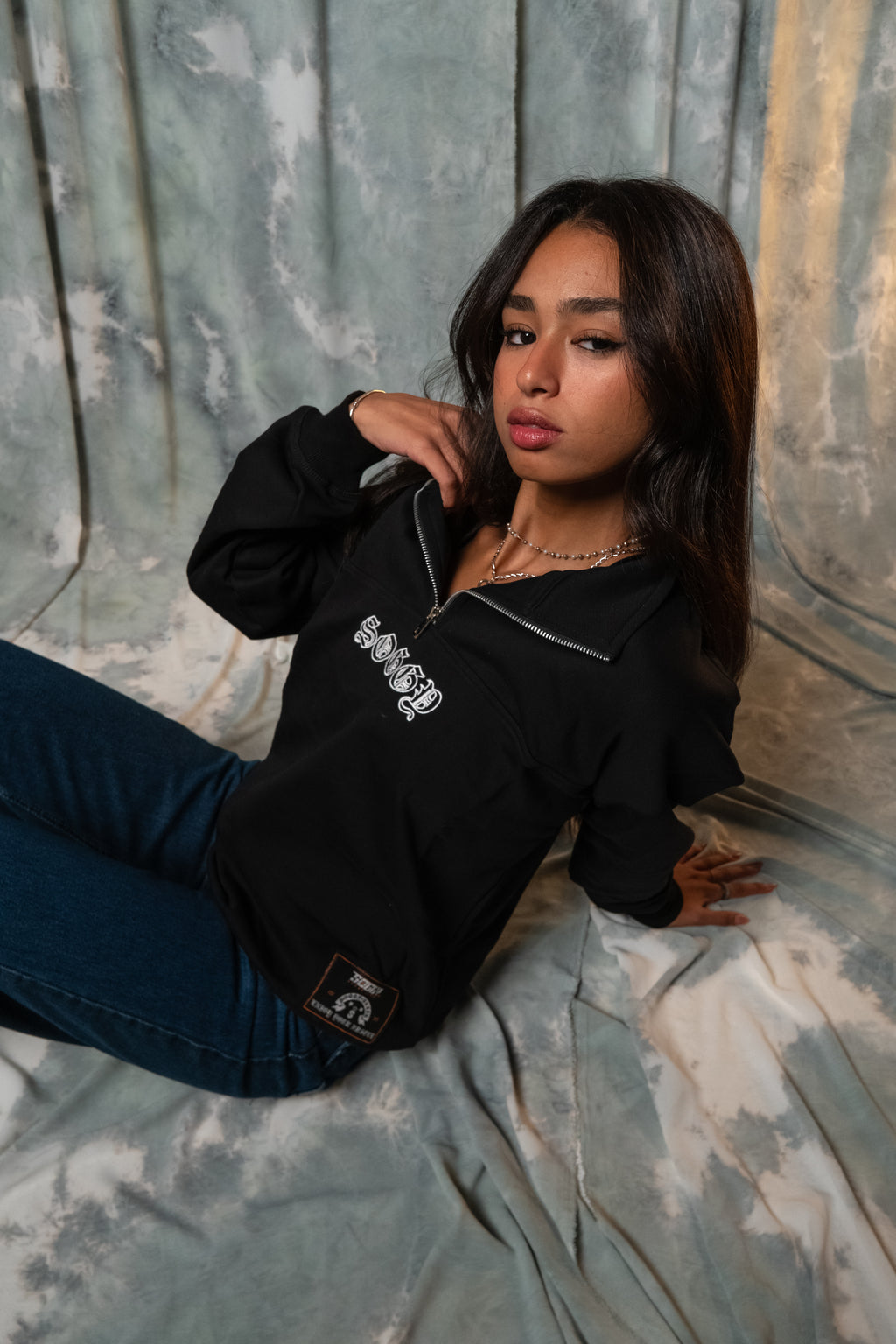 Black 1/4 zipper