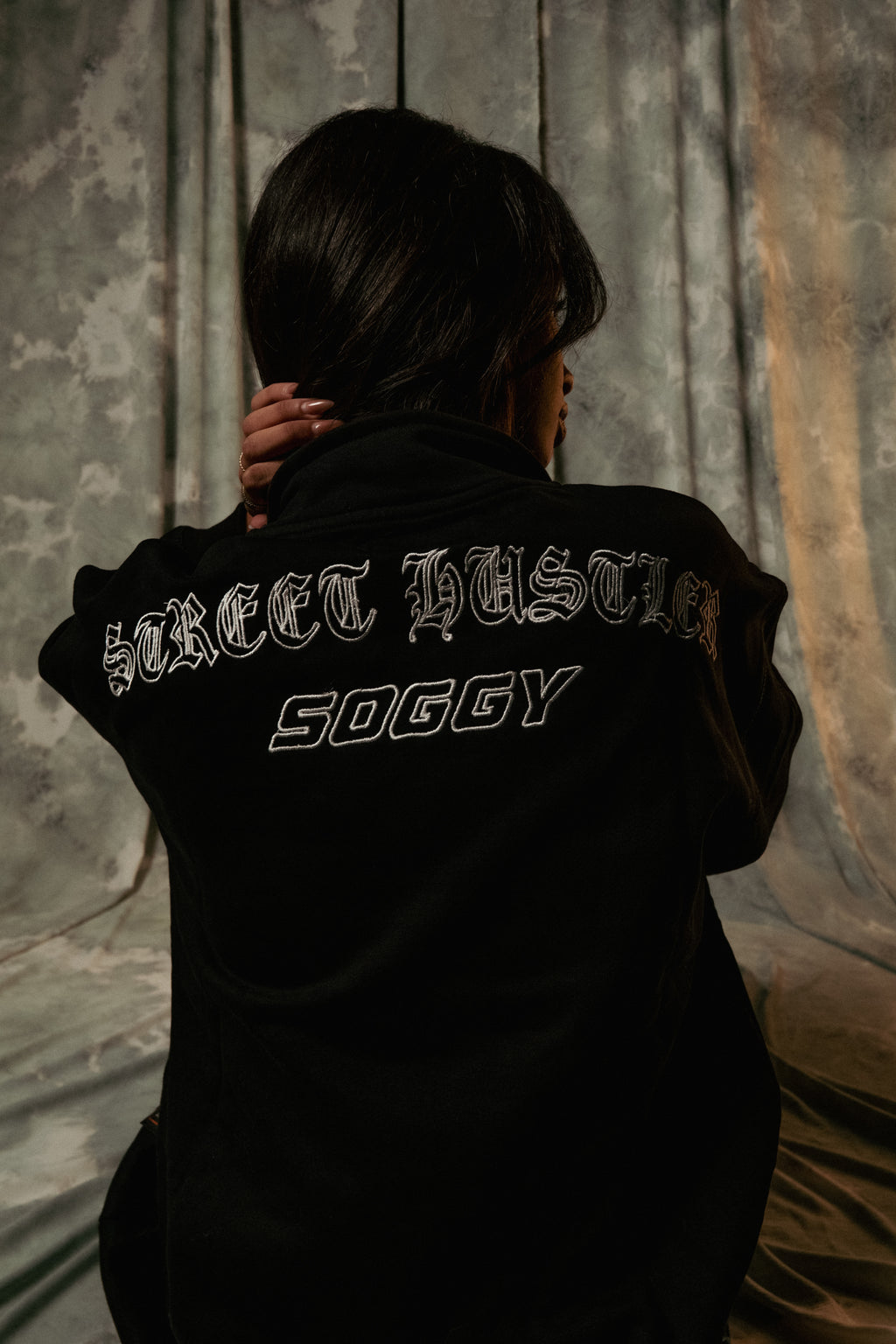 Black 1/4 zipper