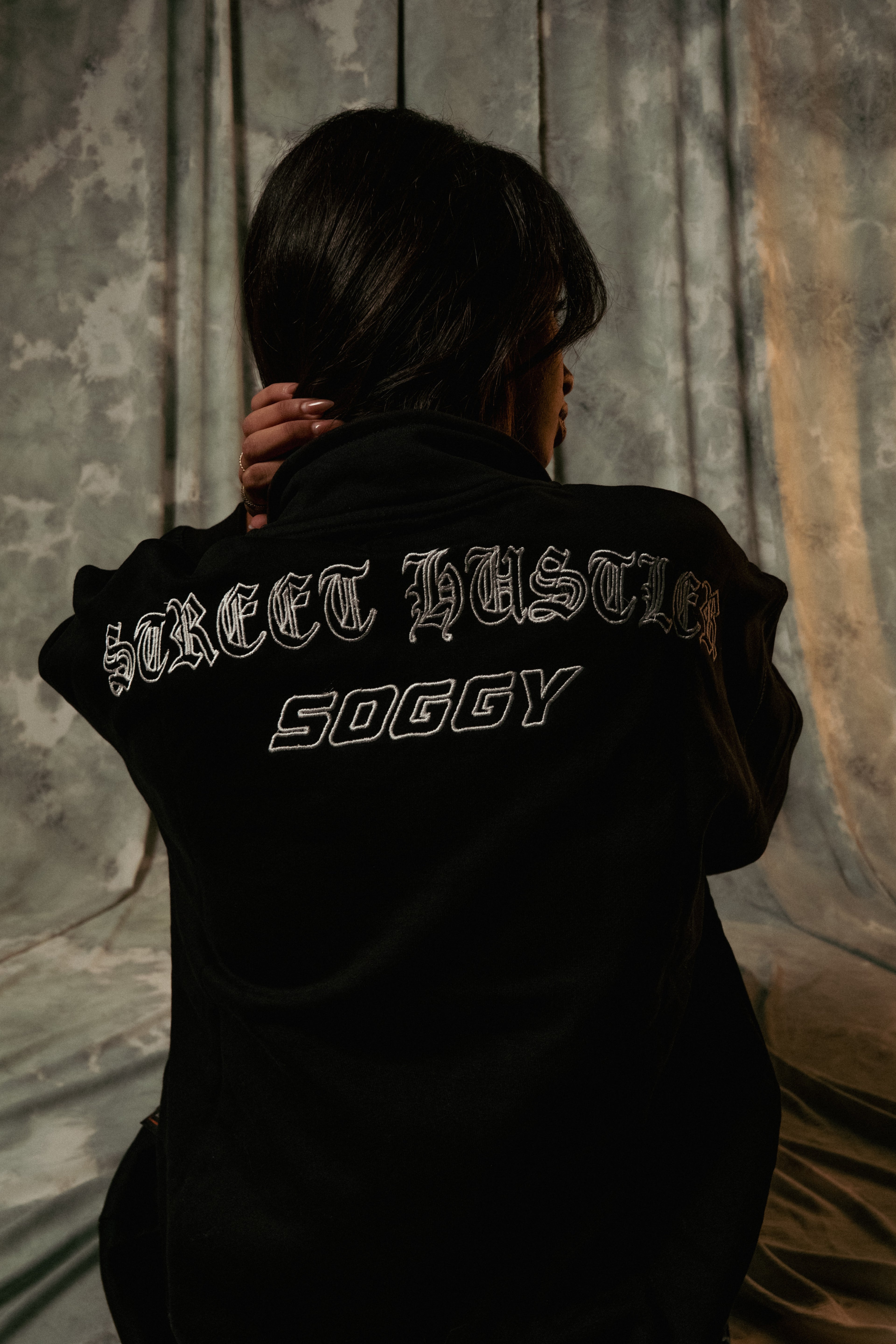 Black 1/4 zipper
